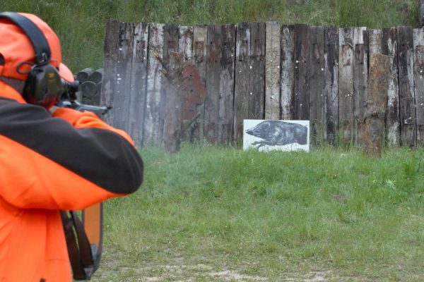 Szkolenie podnoszące kwalifikacje dla przewodników ras psów myśliwskich pracujących na tropie